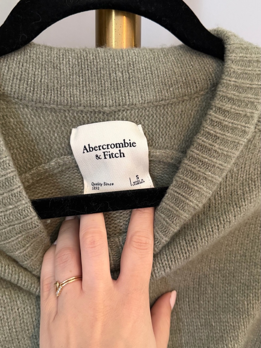 Abercrombie & Fitch Light Green Crewneck Sweater - Picture 2 of 3
